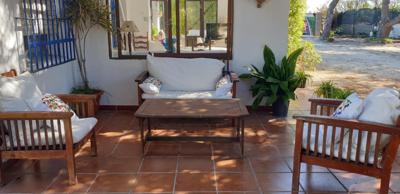 En Finca Las Dunas Dos Chalets Con Jacuzzis En Primera Linea De Playa , Uno De 4 Dormitorios Y Otro De 2 Dormitorios, Llama Al Seiscientos Veintisiete Cuatrocientos Diecisiete Trescientos Noventa Y Ocho Rota Kültér fotó