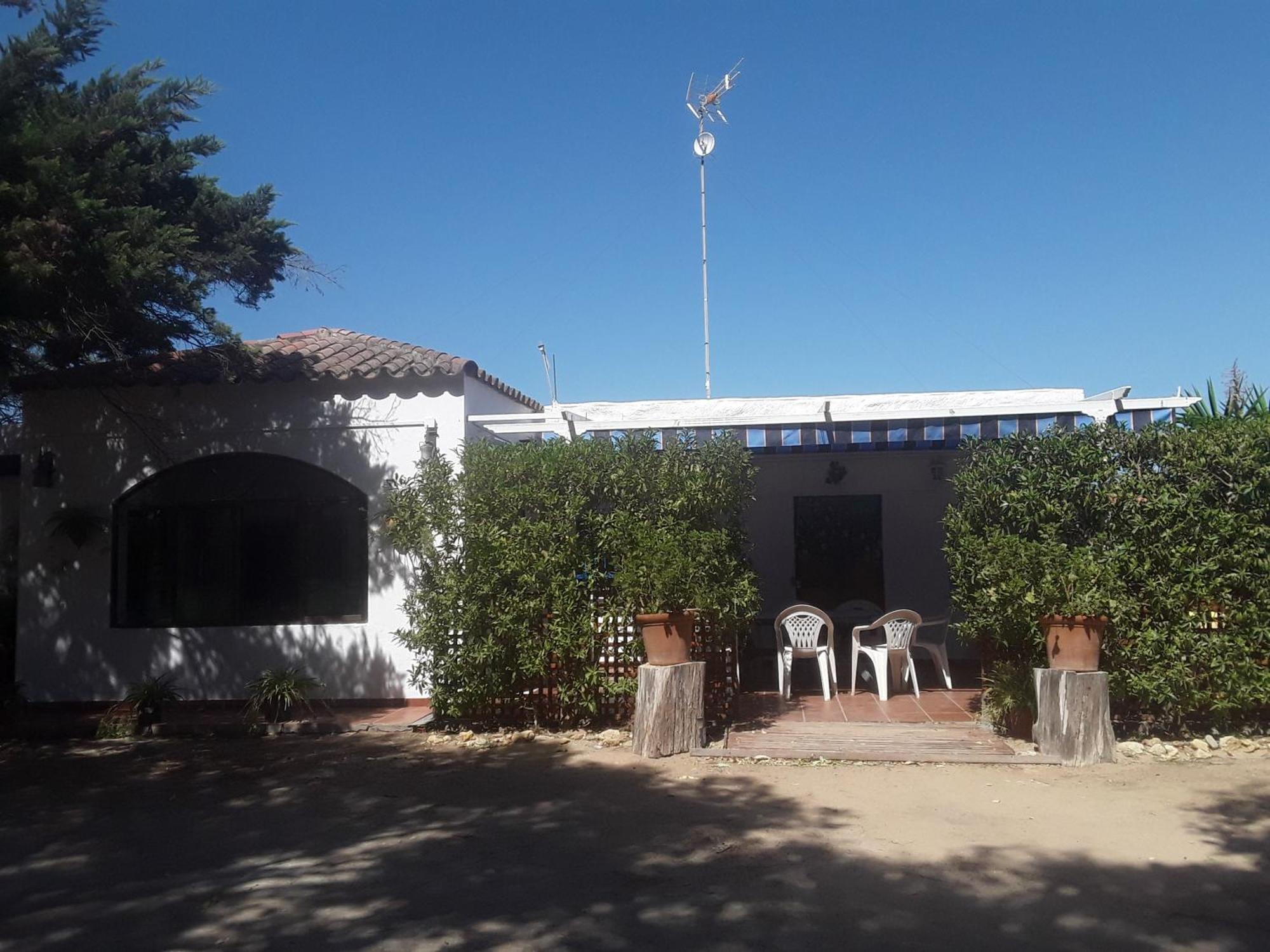 En Finca Las Dunas Dos Chalets Con Jacuzzis En Primera Linea De Playa , Uno De 4 Dormitorios Y Otro De 2 Dormitorios, Llama Al Seiscientos Veintisiete Cuatrocientos Diecisiete Trescientos Noventa Y Ocho Rota Kültér fotó