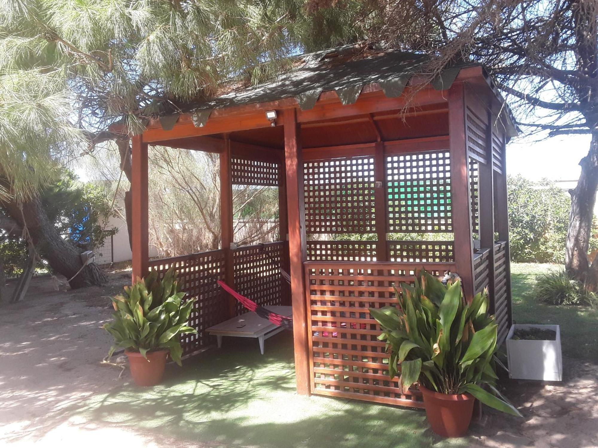 En Finca Las Dunas Dos Chalets Con Jacuzzis En Primera Linea De Playa , Uno De 4 Dormitorios Y Otro De 2 Dormitorios, Llama Al Seiscientos Veintisiete Cuatrocientos Diecisiete Trescientos Noventa Y Ocho Rota Kültér fotó