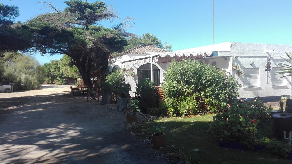 En Finca Las Dunas Dos Chalets Con Jacuzzis En Primera Linea De Playa , Uno De 4 Dormitorios Y Otro De 2 Dormitorios, Llama Al Seiscientos Veintisiete Cuatrocientos Diecisiete Trescientos Noventa Y Ocho Rota Kültér fotó