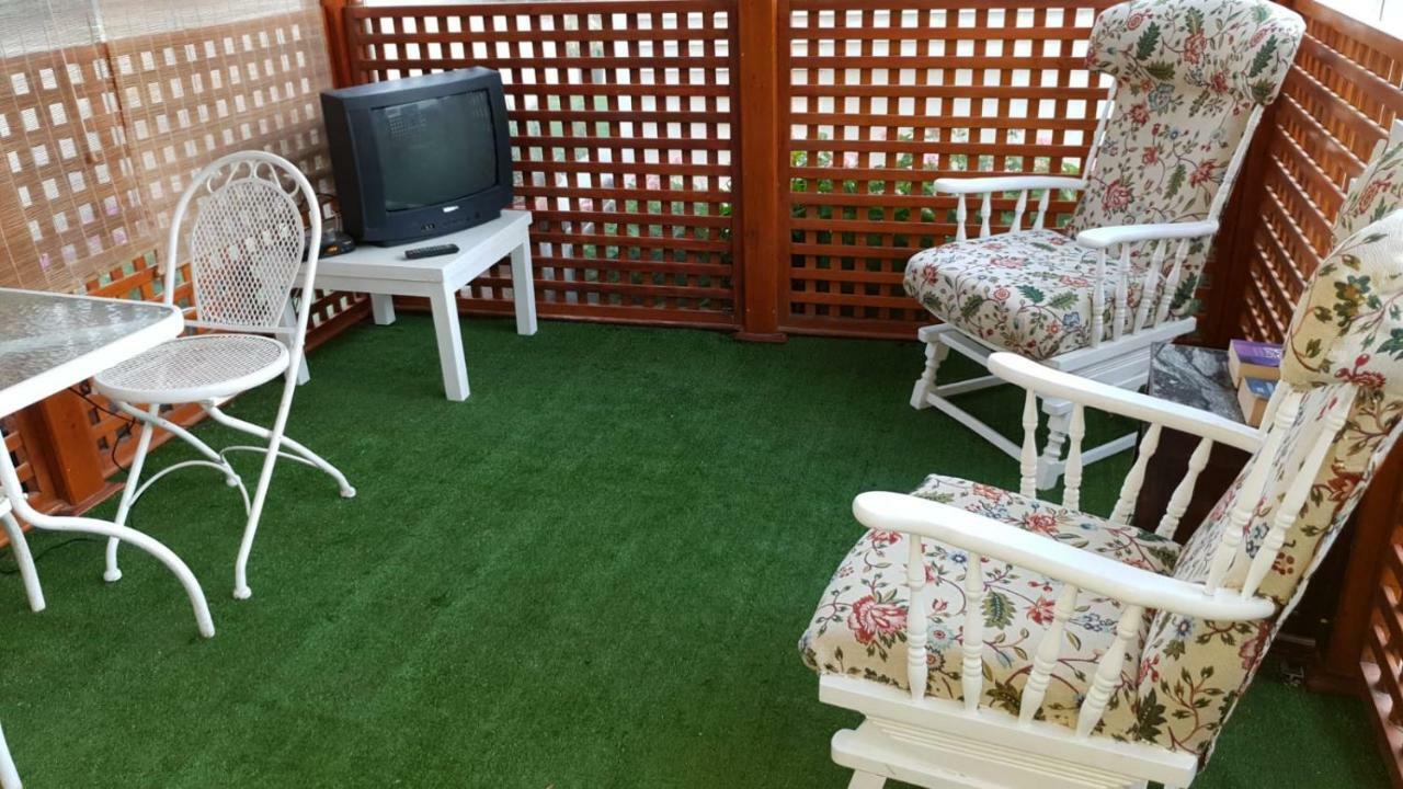 En Finca Las Dunas Dos Chalets Con Jacuzzis En Primera Linea De Playa , Uno De 4 Dormitorios Y Otro De 2 Dormitorios, Llama Al Seiscientos Veintisiete Cuatrocientos Diecisiete Trescientos Noventa Y Ocho Rota Kültér fotó