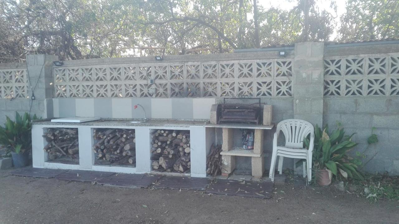 En Finca Las Dunas Dos Chalets Con Jacuzzis En Primera Linea De Playa , Uno De 4 Dormitorios Y Otro De 2 Dormitorios, Llama Al Seiscientos Veintisiete Cuatrocientos Diecisiete Trescientos Noventa Y Ocho Rota Kültér fotó